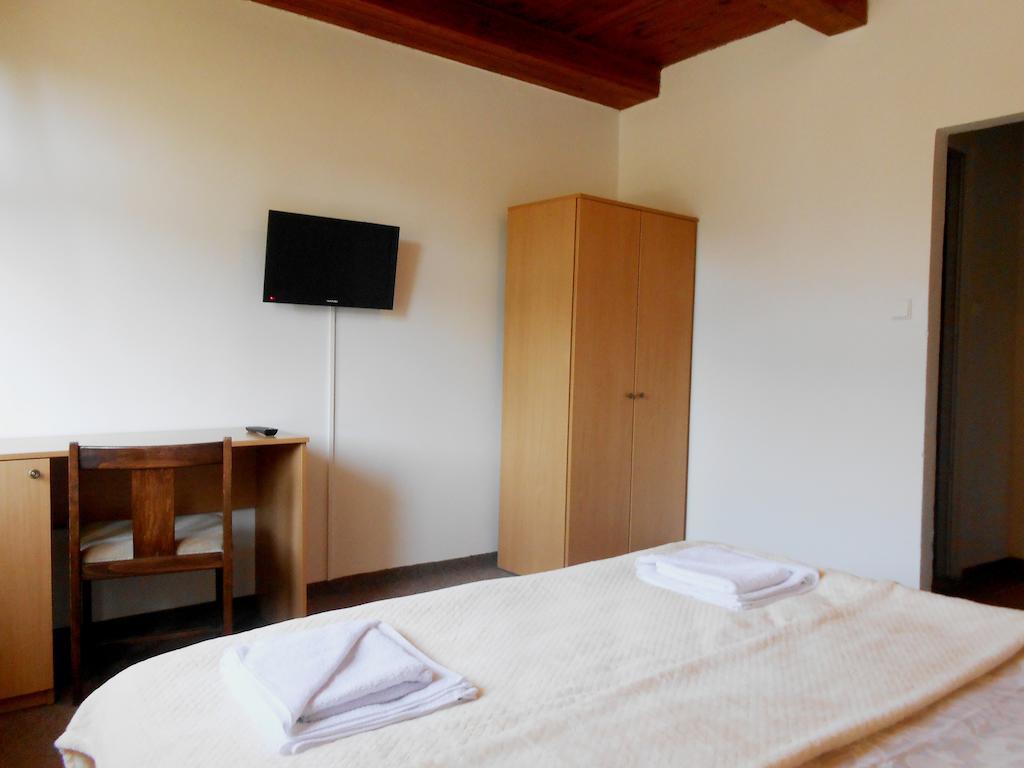 White Rabbit Hall Hotel Poděbrady Стая снимка