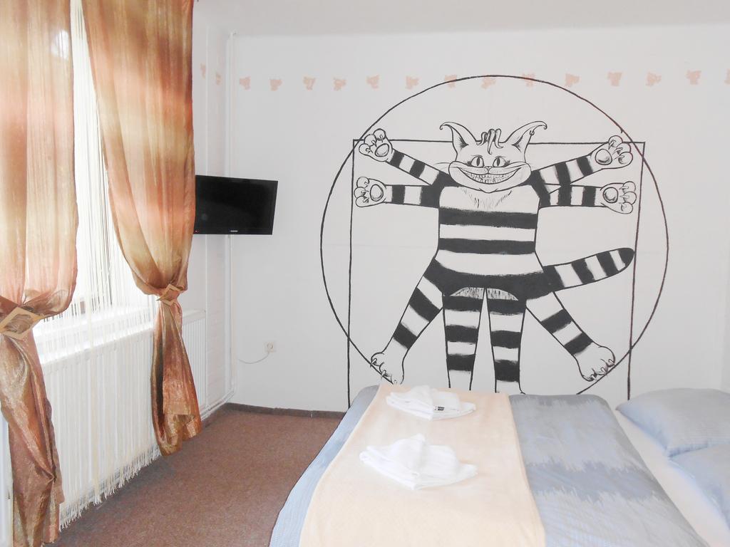 White Rabbit Hall Hotel Poděbrady Стая снимка