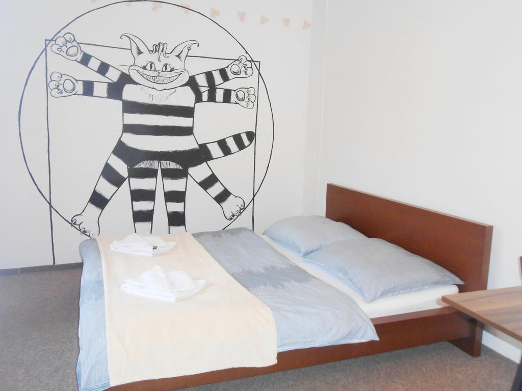 White Rabbit Hall Hotel Poděbrady Стая снимка